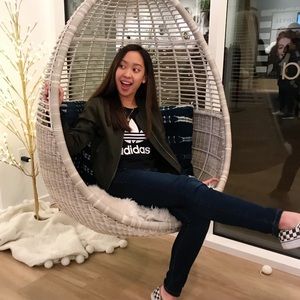 Meet your Posher, Brianna